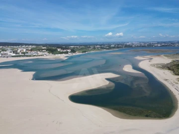 Moradia T3 para Venda em Santa Maria, São Pedro e Sobral da Lagoa