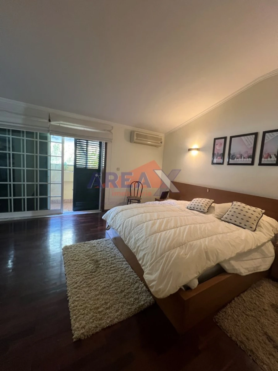 Moradia T4 para Venda em Macieira de Sarnes Foto 11