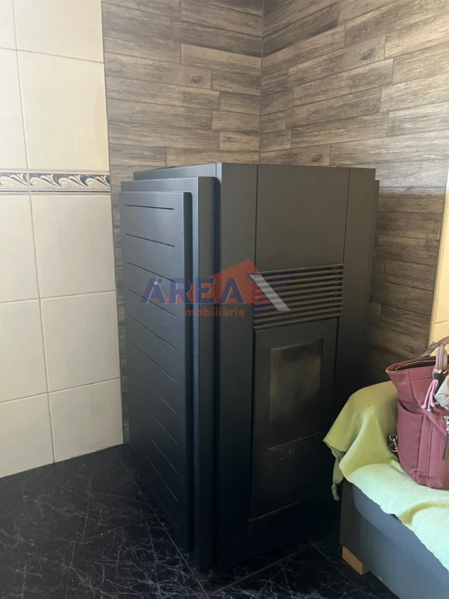 Moradia T4 para Venda em Macieira de Sarnes Foto 23