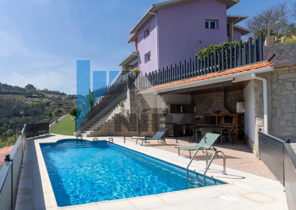 Moradia T4 para Venda em Lamego (Almacave e Sé) Foto 9