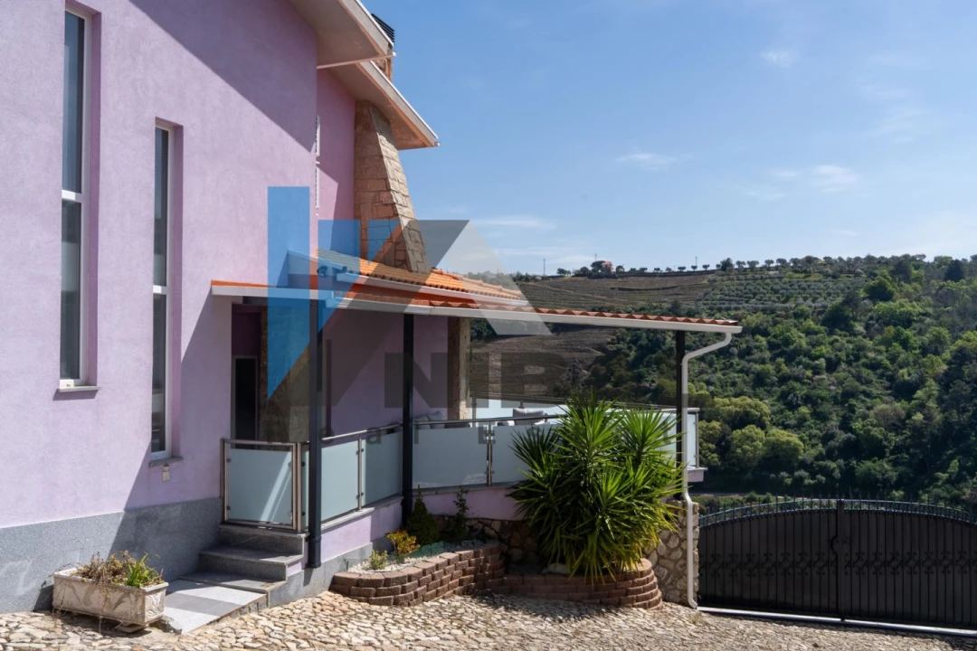 Moradia T4 para Venda em Lamego (Almacave e Sé) Foto 1