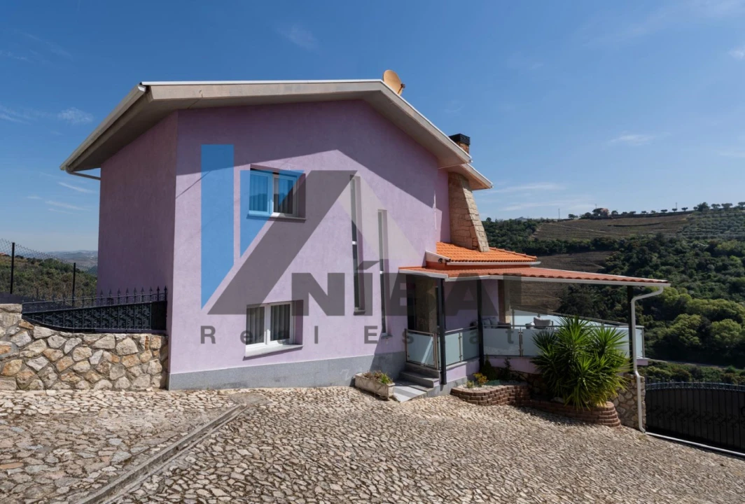 Moradia T4 para Venda em Lamego (Almacave e Sé) Foto 5