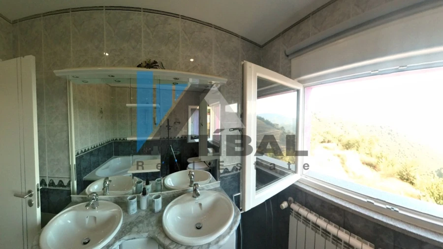 Moradia T4 para Venda em Lamego (Almacave e Sé) Foto 36