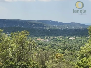 Moradia T3 para Venda em Santa Barbara de Nexe