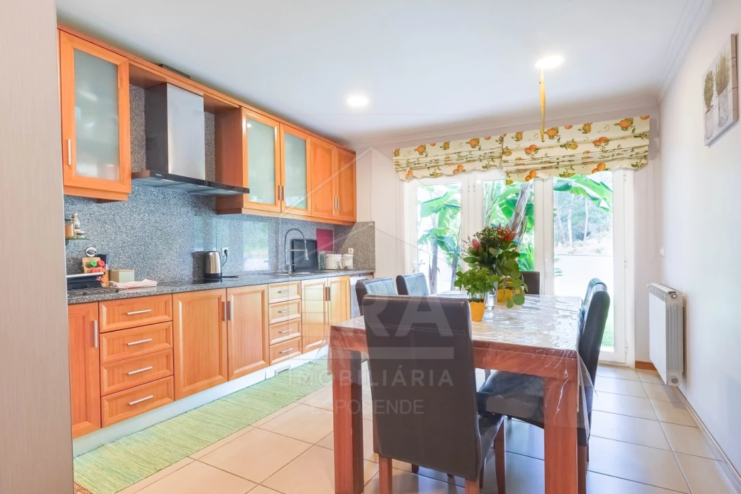 Moradia T5 para Venda em Palmeira de Faro e Curvos Foto 3