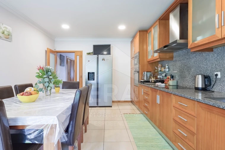 Moradia T5 para Venda em Palmeira de Faro e Curvos Foto 4