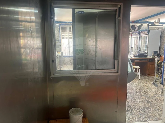 Negócio para Venda em Rio de Mouro Foto 6