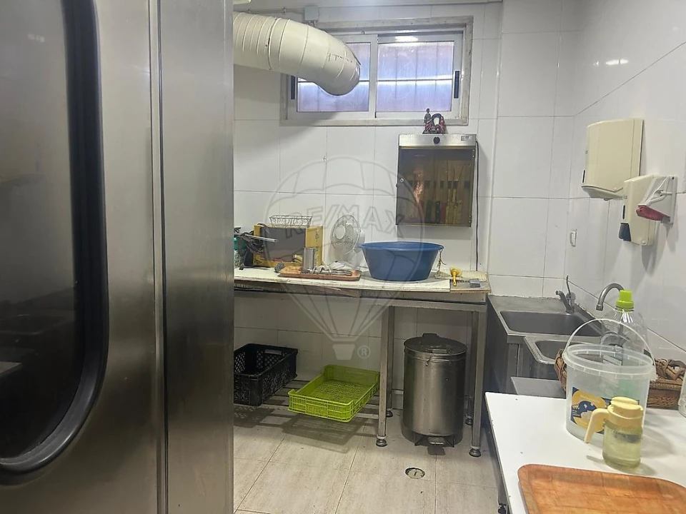 Negócio para Venda em Rio de Mouro Foto 3