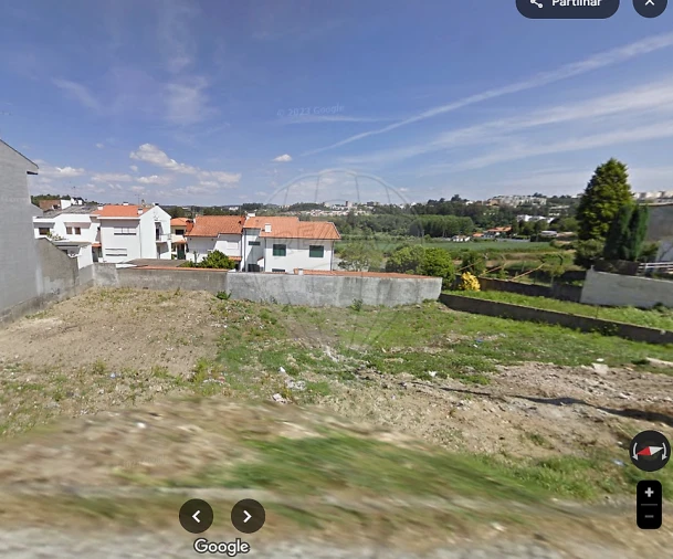 Terreno para Venda em Milheiros Foto 2