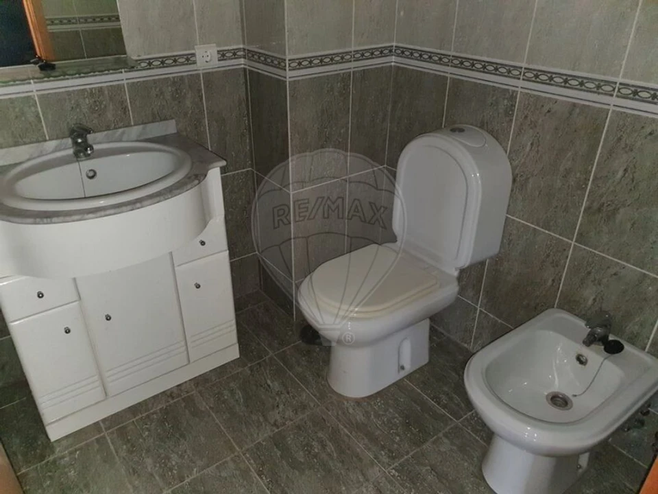 Apartamento T2 para Venda em Rio Tinto Foto 6