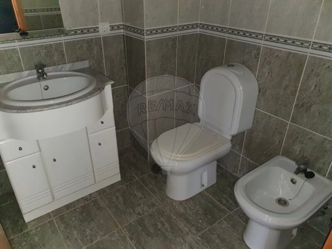 Apartamento T2 para Venda em Rio Tinto Foto 6