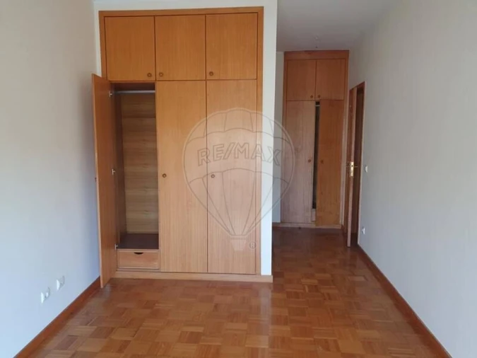 Apartamento T2 para Venda em Rio Tinto Foto 9