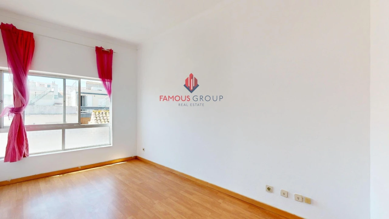 Prédio para Venda em Portimão Foto 37