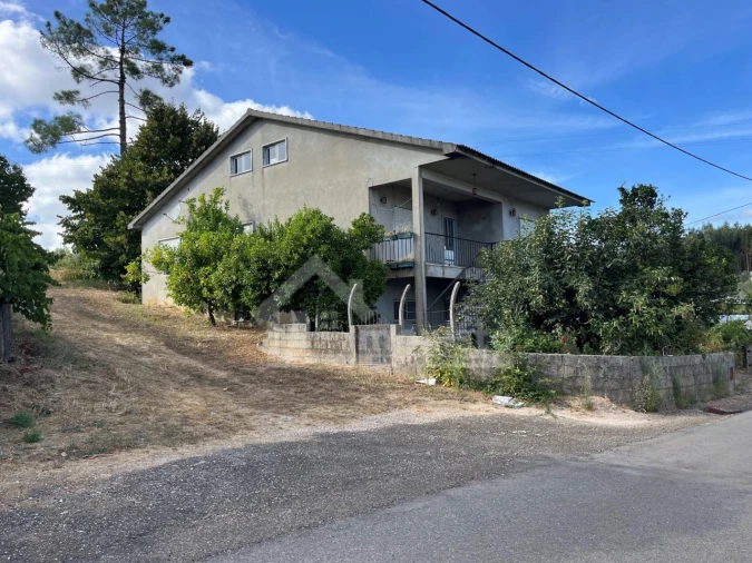 Moradia T3 para Venda em Figueiró dos Vinhos e Bairradas Foto 3