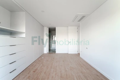Apartamento T3 para Venda em Silvares, Pias, Nogueira e Alvarenga