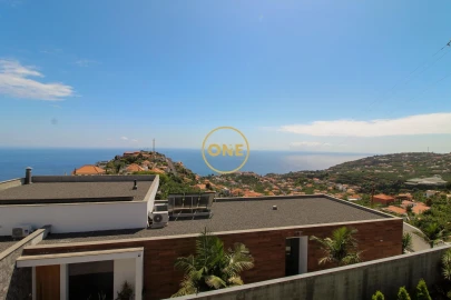 Moradia T4 para Venda em Ponta do Sol