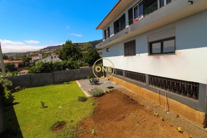 Moradia T4 para Venda em Ponta do Sol