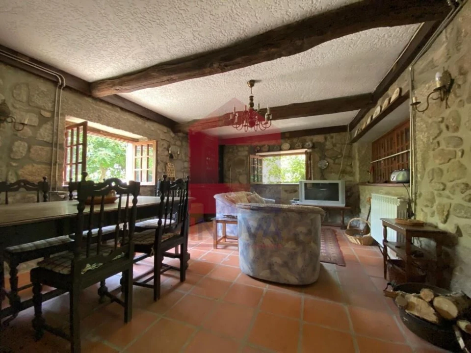 Moradia T5 para Venda em Prado (São Miguel) Foto 4