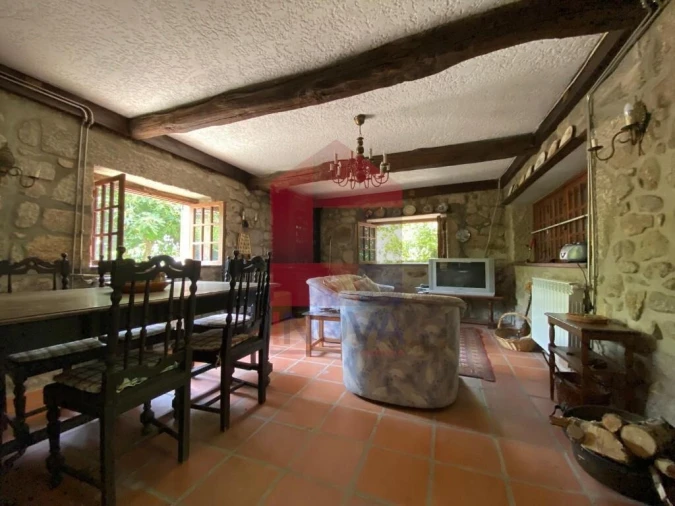 Moradia T5 para Venda em Prado (São Miguel) Foto 4