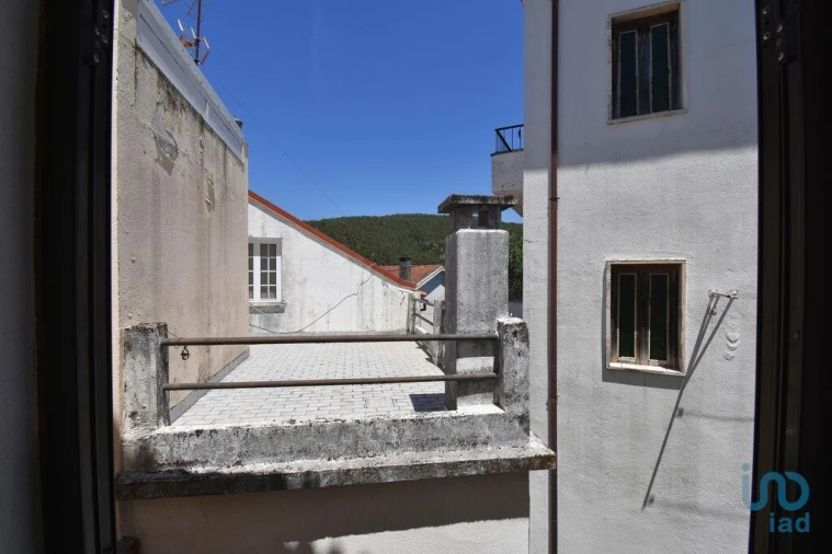 Moradia T2 para Venda em Benfeita Foto 8