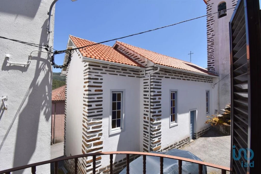 Moradia T2 para Venda em Benfeita Foto 5