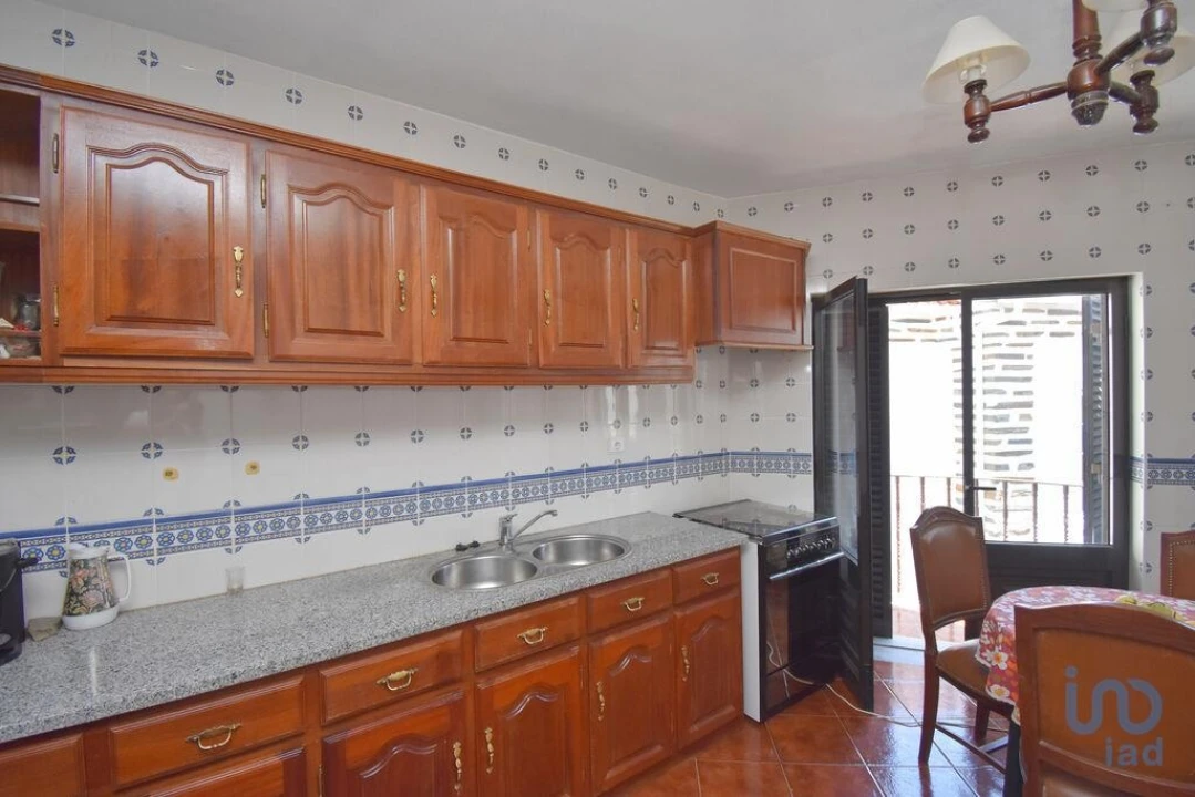 Moradia T2 para Venda em Benfeita Foto 3