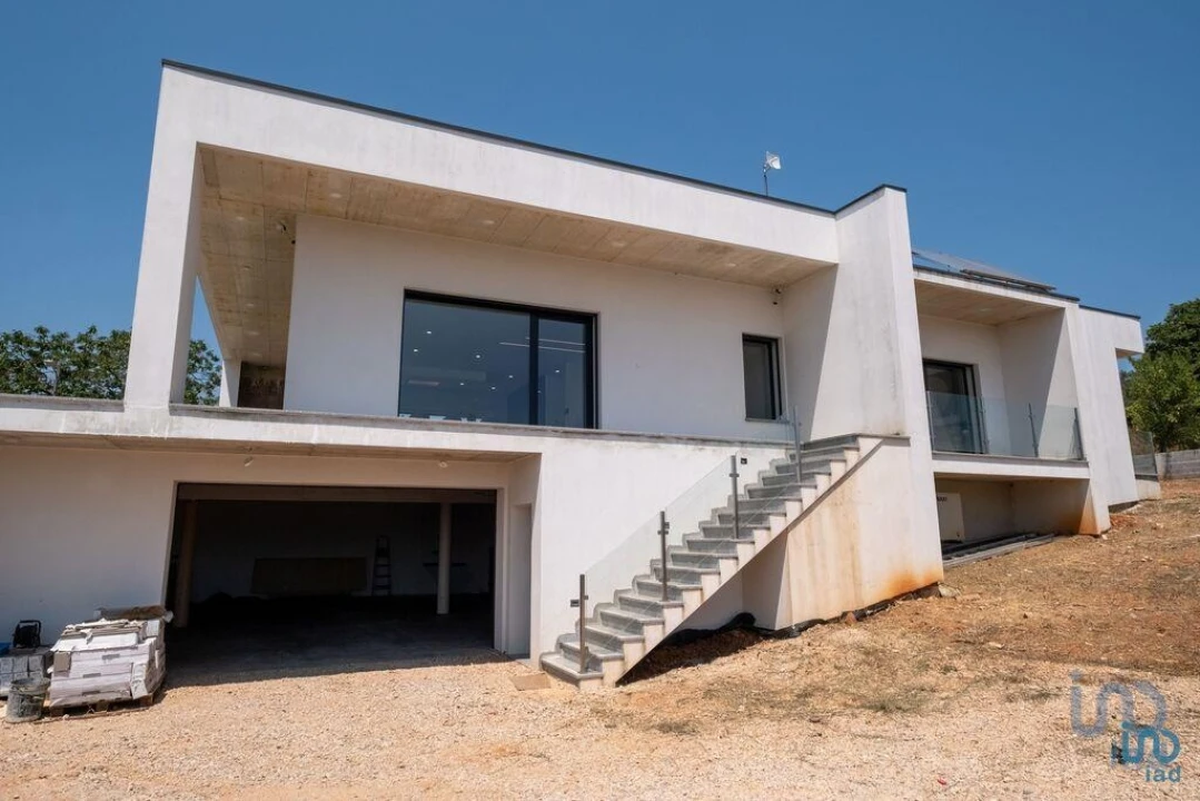 Moradia T4 para Venda em São Miguel, Santa Eufémia e Rabaçal Foto 9