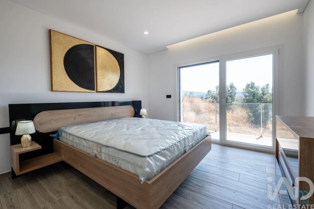 Moradia T4 para Venda em São Miguel, Santa Eufémia e Rabaçal Foto 18