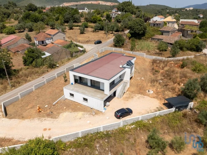 Moradia T4 para Venda em São Miguel, Santa Eufémia e Rabaçal Foto 5