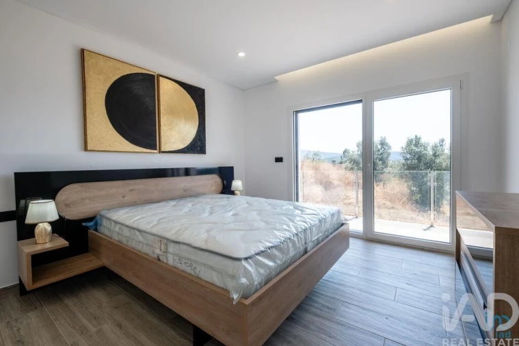 Moradia T4 para Venda em São Miguel, Santa Eufémia e Rabaçal Foto 18