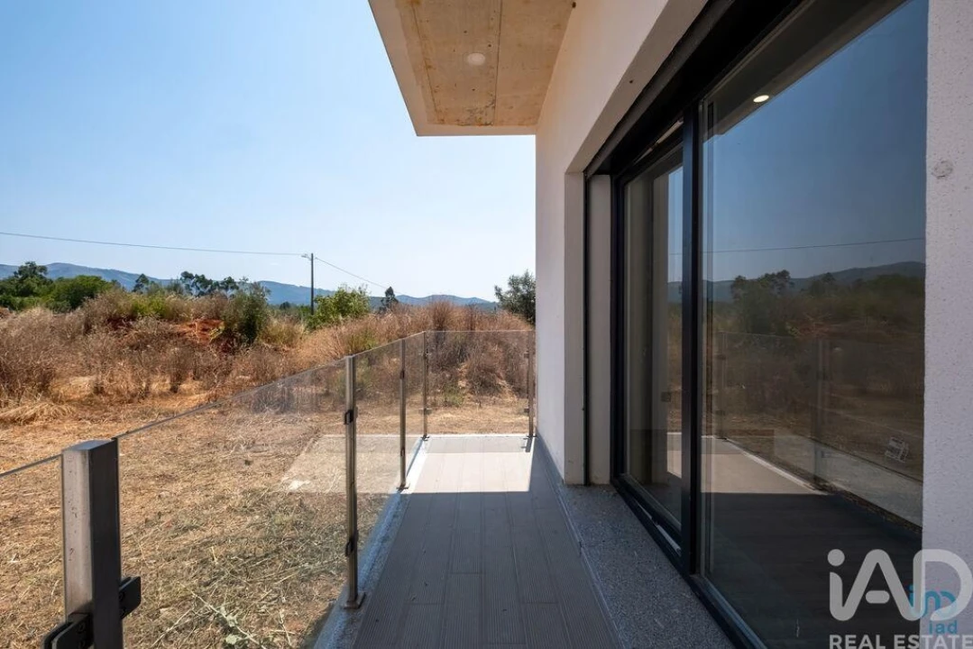 Moradia T4 para Venda em São Miguel, Santa Eufémia e Rabaçal Foto 17