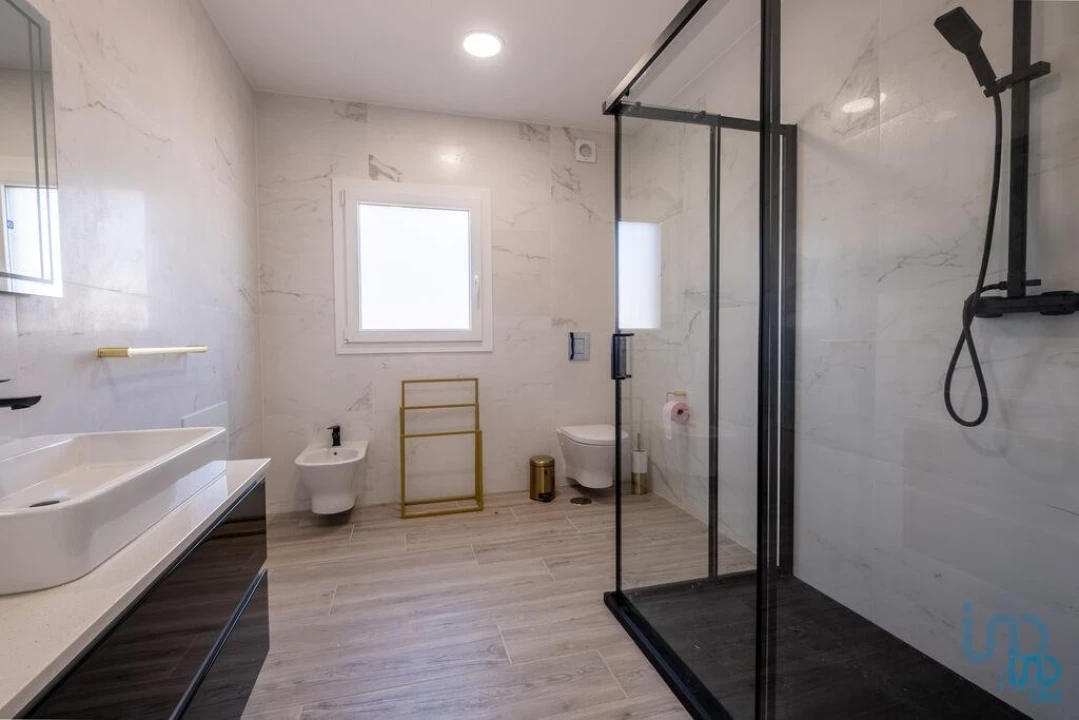 Moradia T4 para Venda em São Miguel, Santa Eufémia e Rabaçal Foto 13