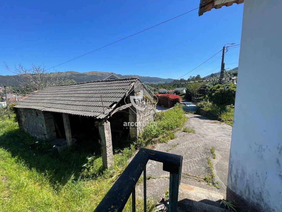 Moradia T3 para Venda em Vitorino das Donas Foto 23