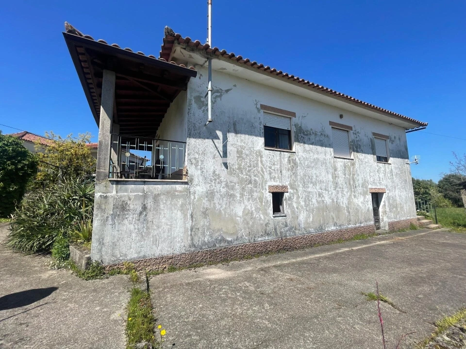 Moradia T3 para Venda em Vitorino das Donas Foto 7