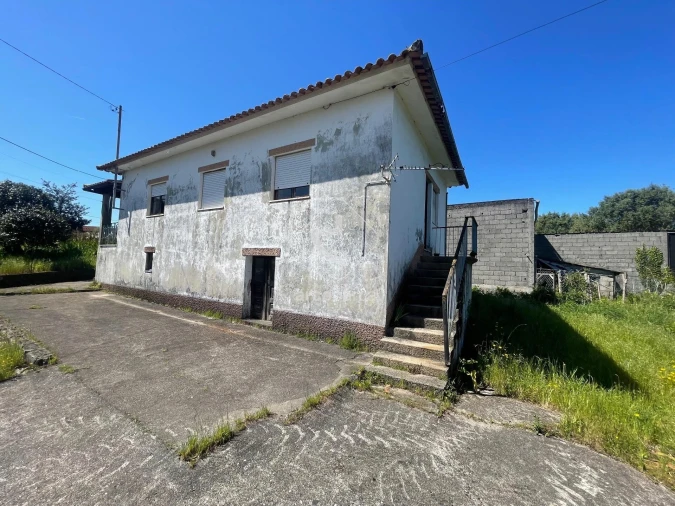 Moradia T3 para Venda em Vitorino das Donas Foto 2