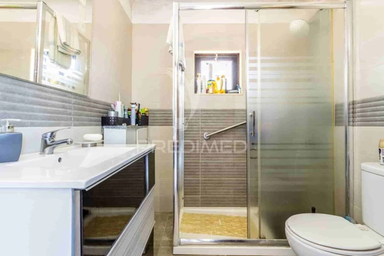 Quinta T2 para Venda em Raposa Foto 16