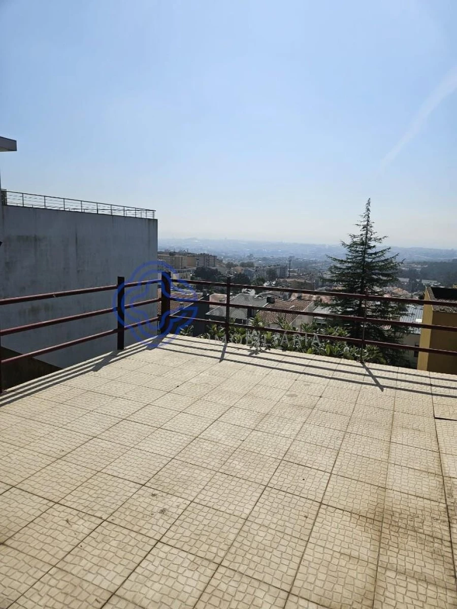 Moradia T7 para Venda em Baguim do Monte (Rio Tinto) Foto 40