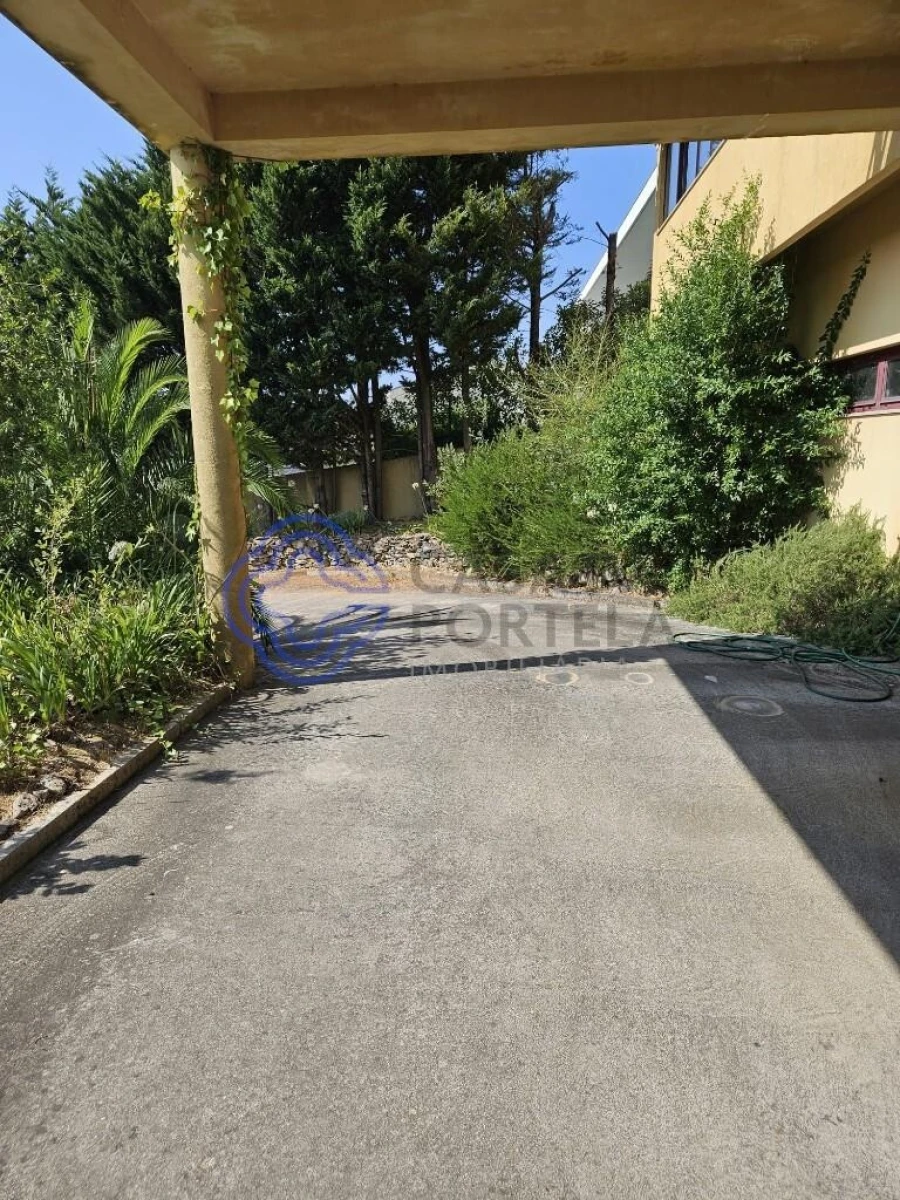 Moradia T7 para Venda em Baguim do Monte (Rio Tinto) Foto 31