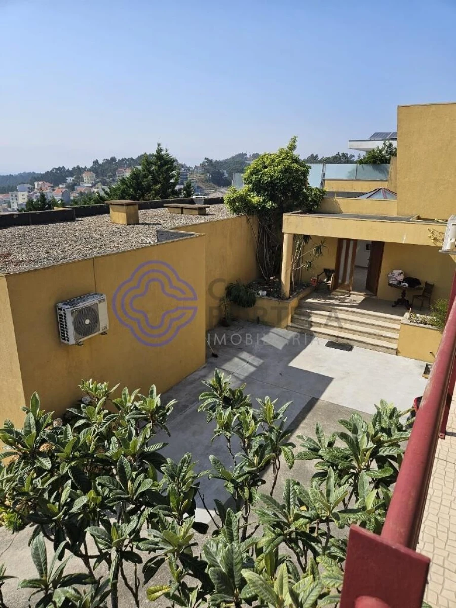 Moradia T7 para Venda em Baguim do Monte (Rio Tinto) Foto 53