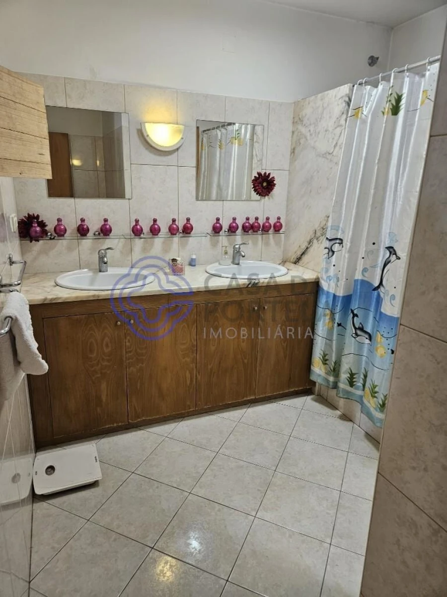 Moradia T7 para Venda em Baguim do Monte (Rio Tinto) Foto 36