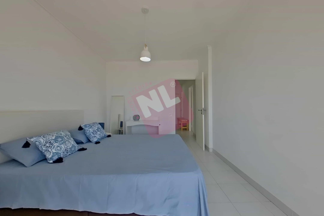 Apartamento T1 para Arrendamento em Costa da Caparica Foto 12