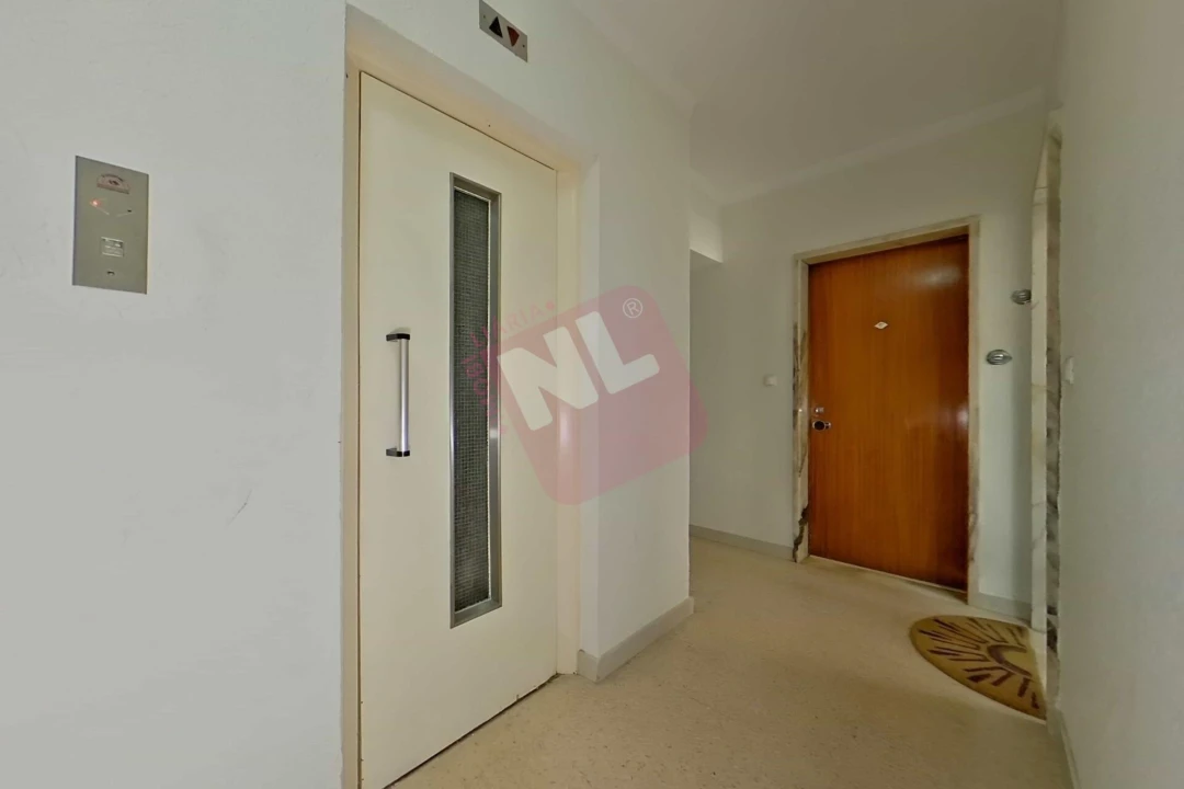 Apartamento T1 para Arrendamento em Costa da Caparica Foto 1