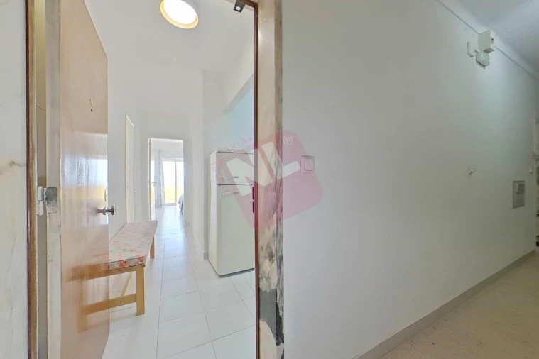 Apartamento T1 para Arrendamento em Costa da Caparica Foto 2