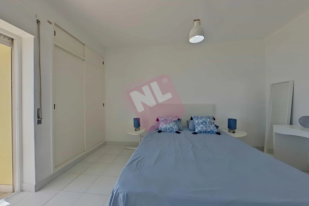 Apartamento T1 para Arrendamento em Costa da Caparica Foto 11