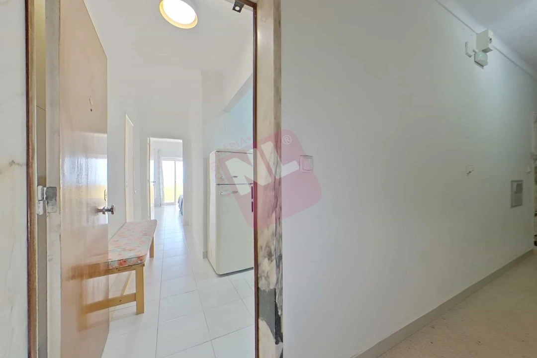 Apartamento T1 para Arrendamento em Costa da Caparica Foto 2