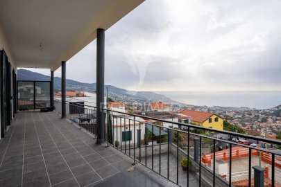 Moradia T3 para Venda em Santo Antonio