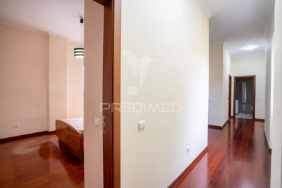 Moradia T3 para Venda em Santo Antonio