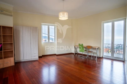 Moradia T3 para Venda em Santo Antonio