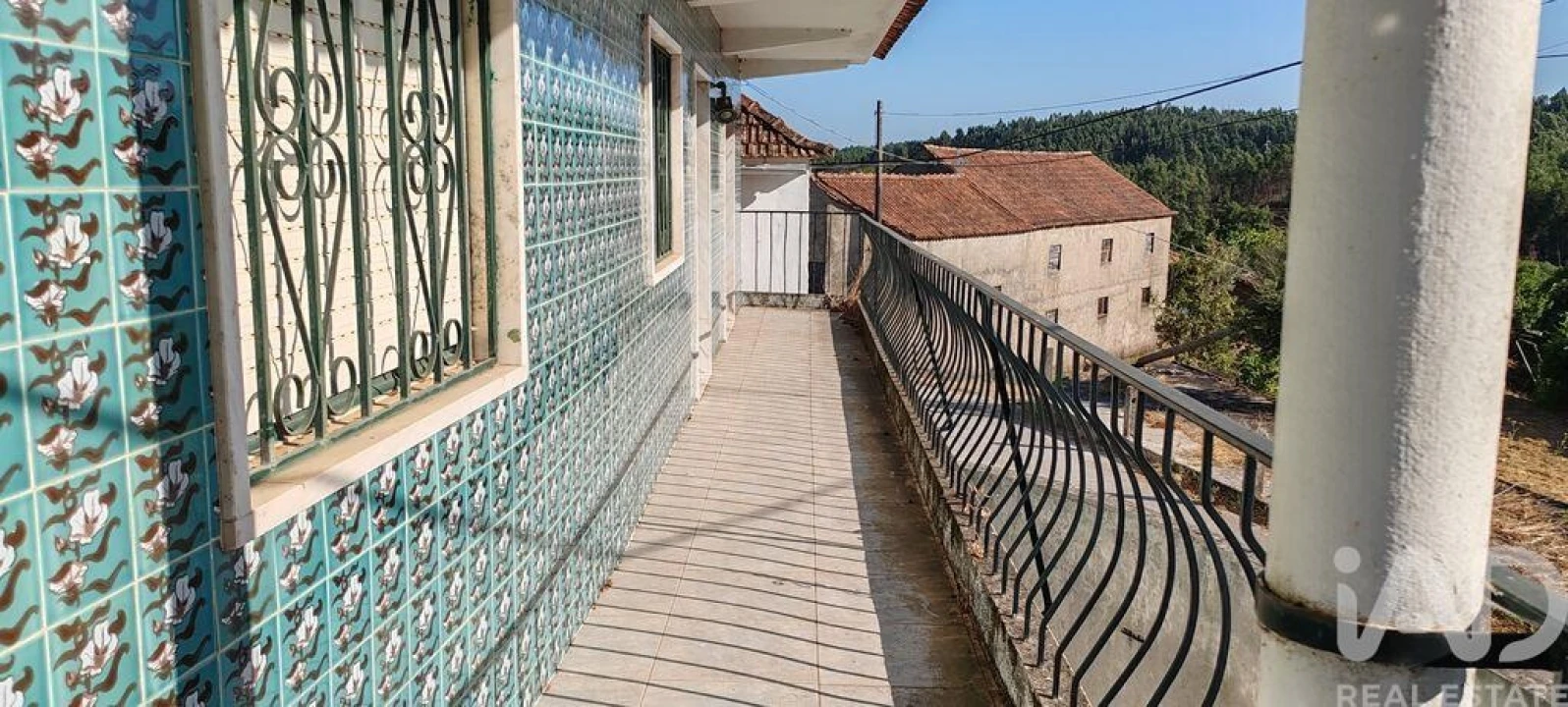 Moradia T4 para Venda em Graça Foto 23