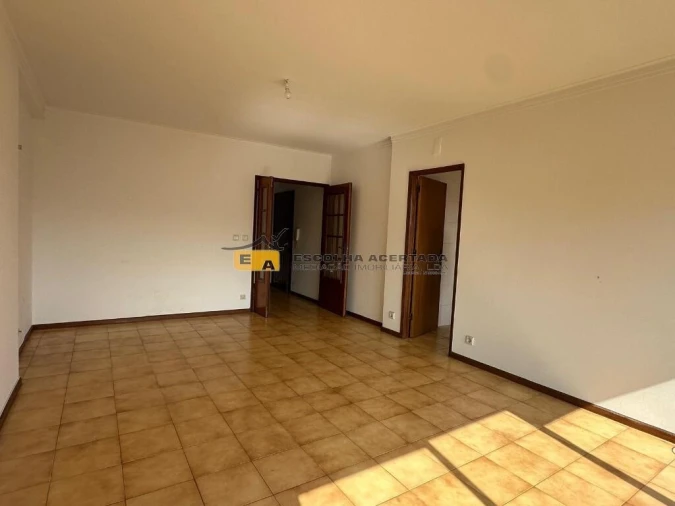 Apartamento T2 para Venda em Aguas Santas Foto 4